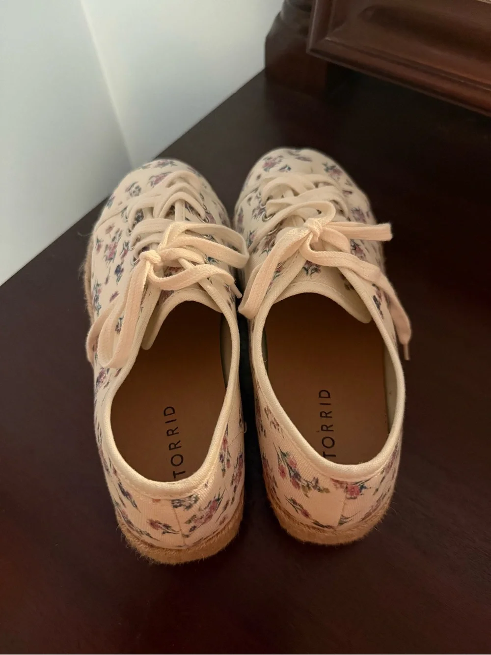 *Extra Wide* Torrid Cream Floral Canvas Lace-Up Sneakers